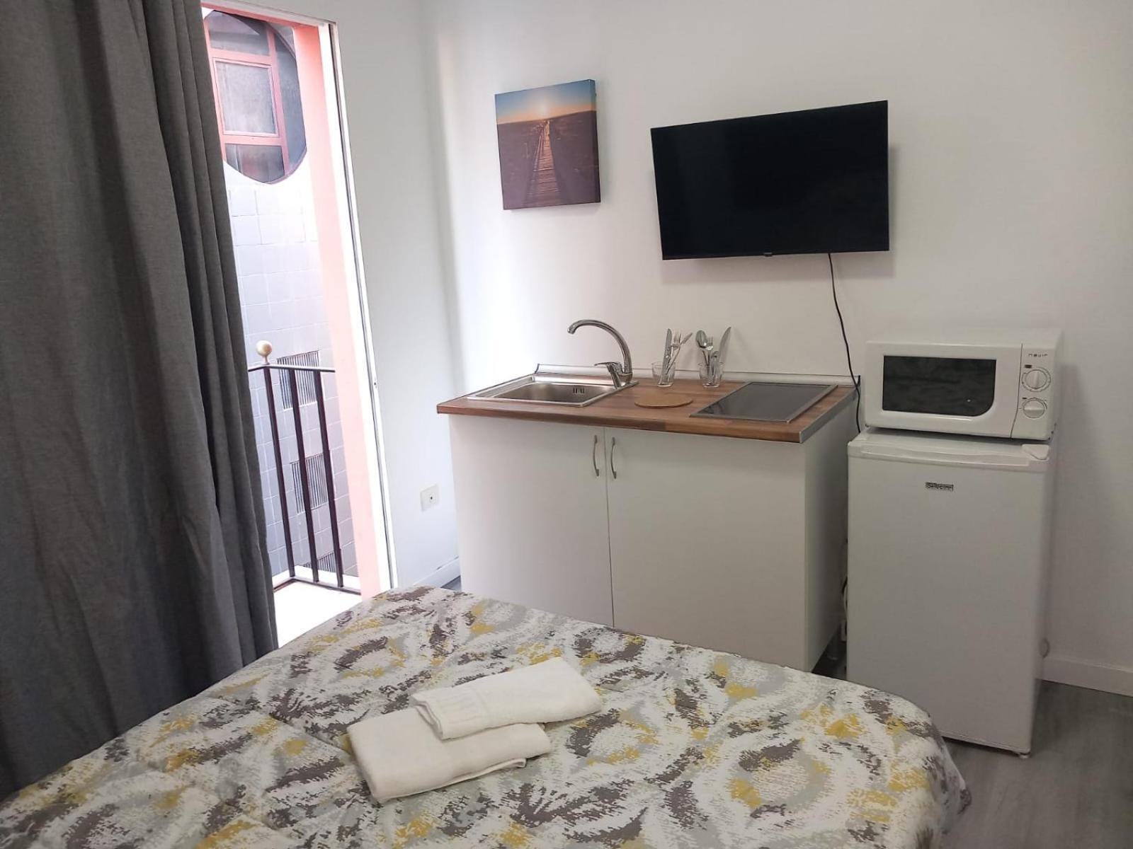 Double Room with Shared Bathroom,1759102786:JPEG