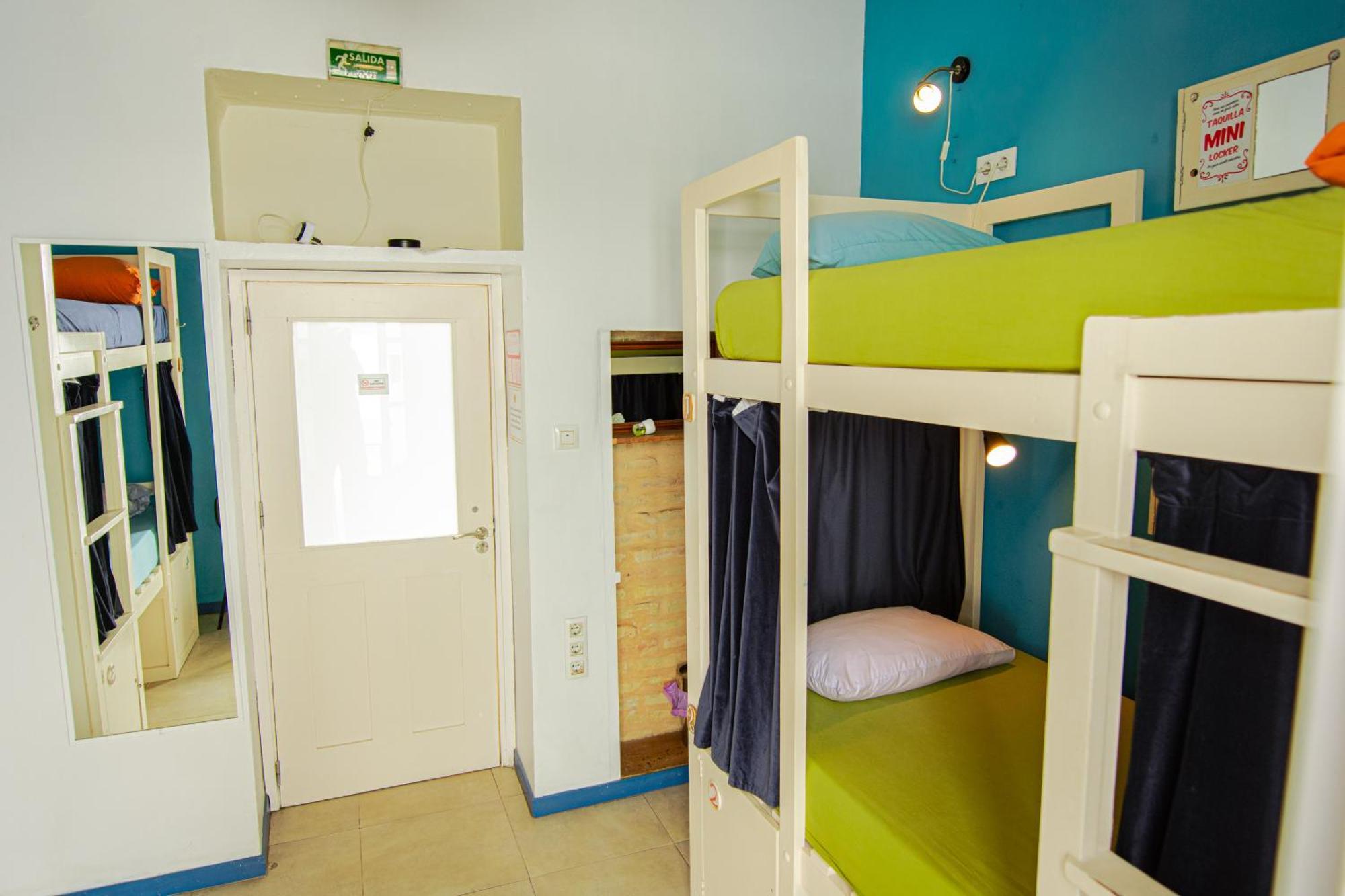 Bed 4-Bed Mixed Dormitory Room Private External Bathroom