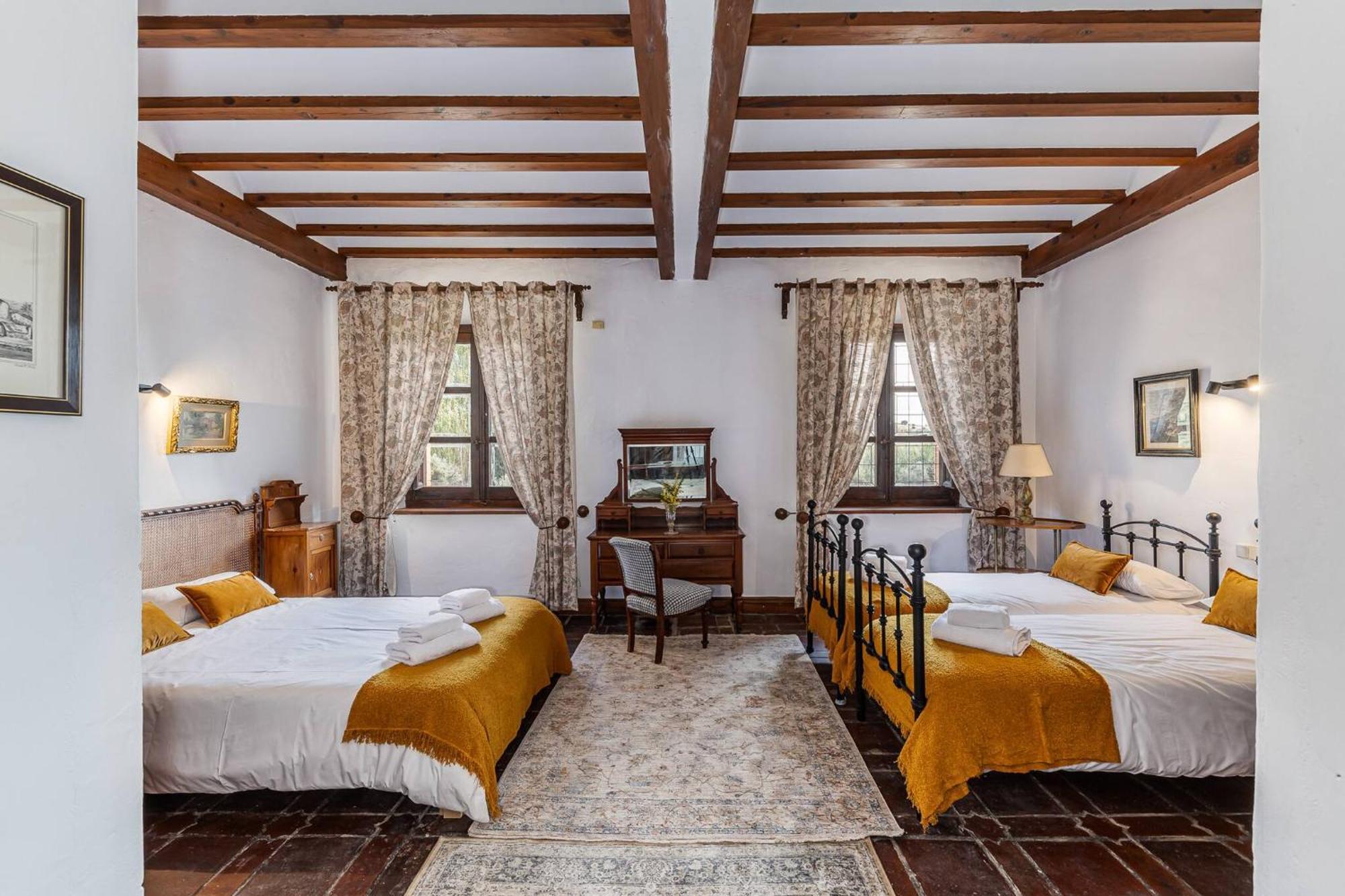 Quadruple Room Private Bathroom