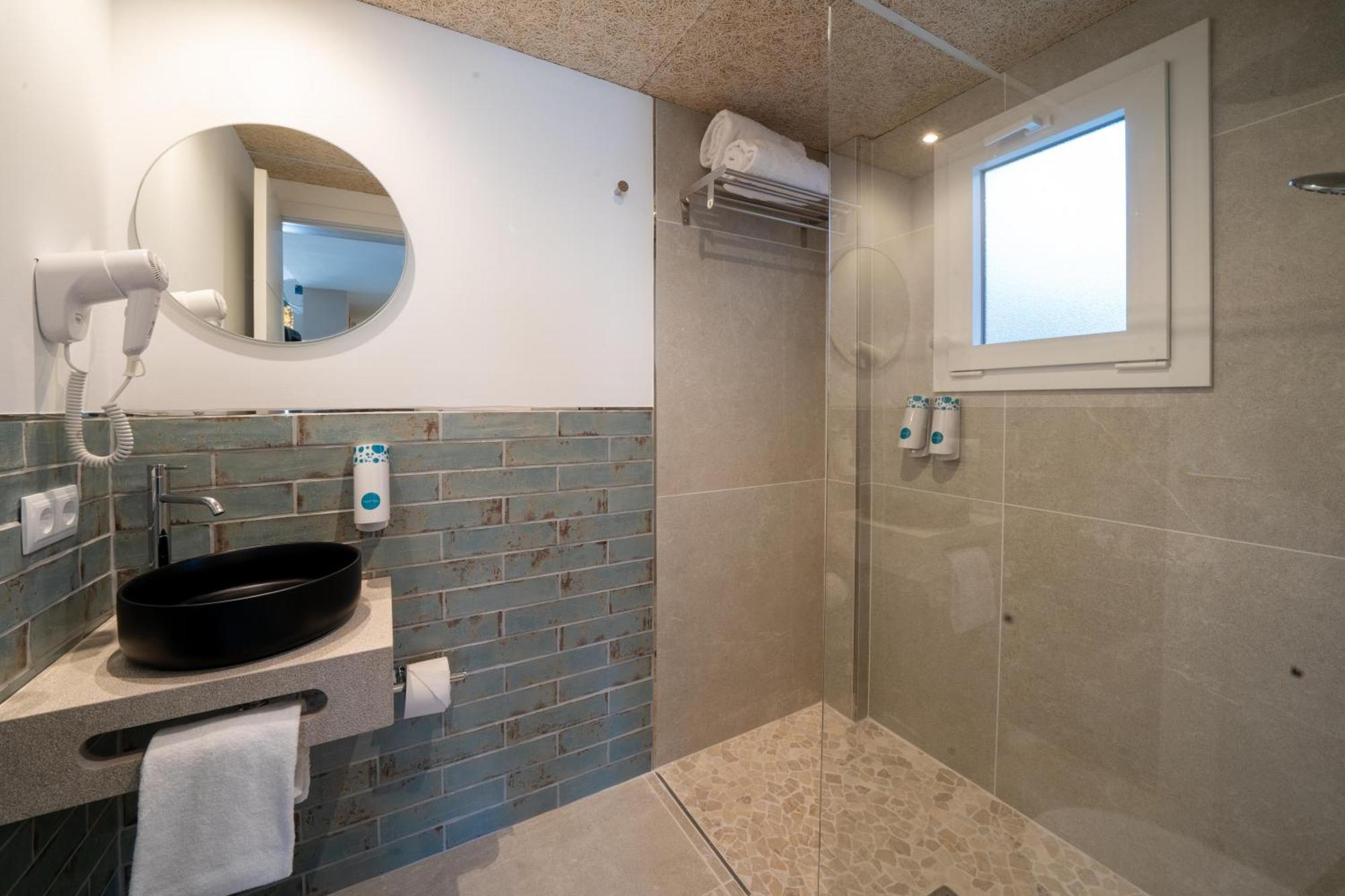 Universal Two-Bedroom Apartment