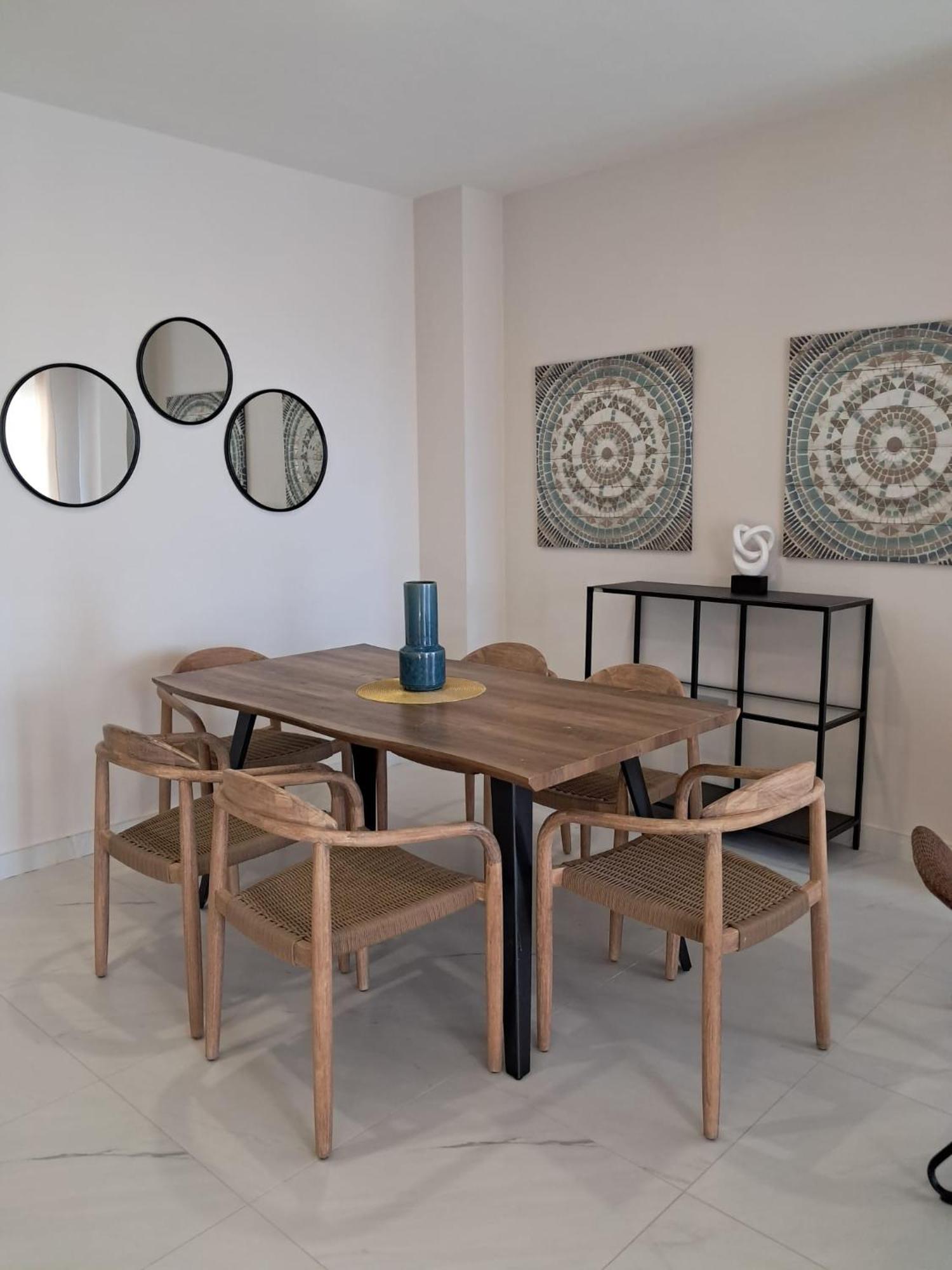 Apartment mit 2 Schlafzimmern und Terrasse