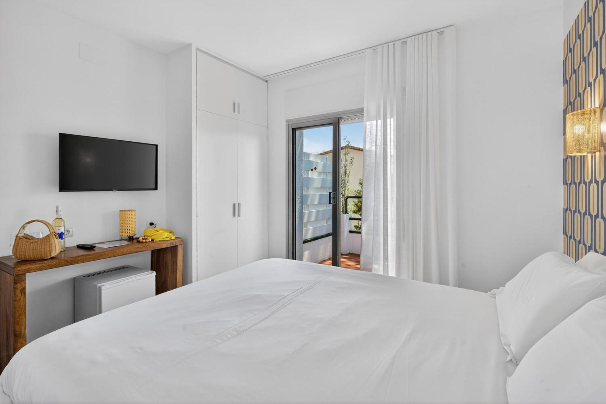 Double or Twin Room Sea View