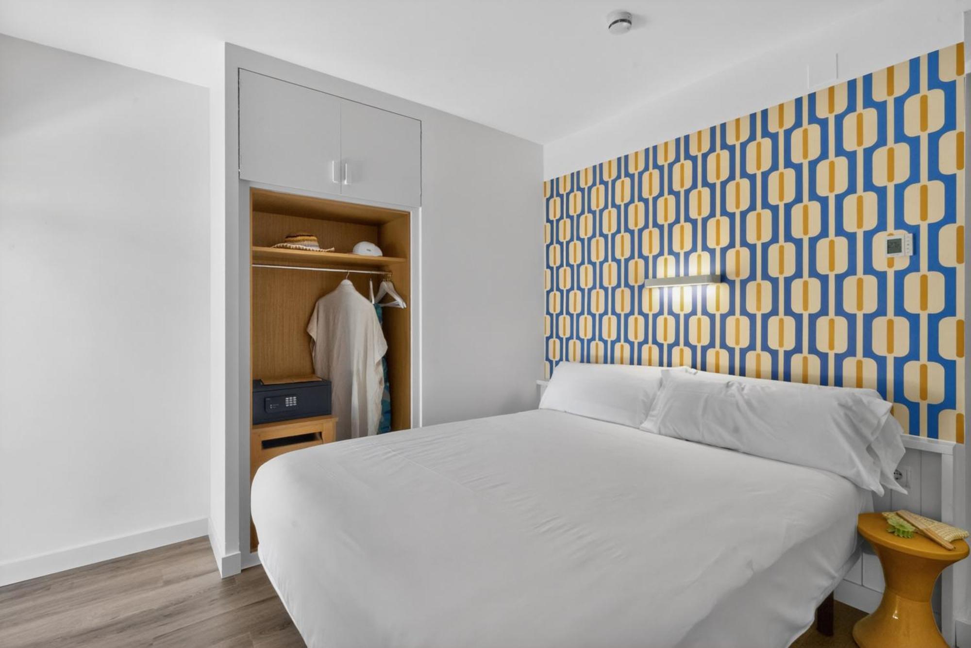 Double or Twin Room Mountain View