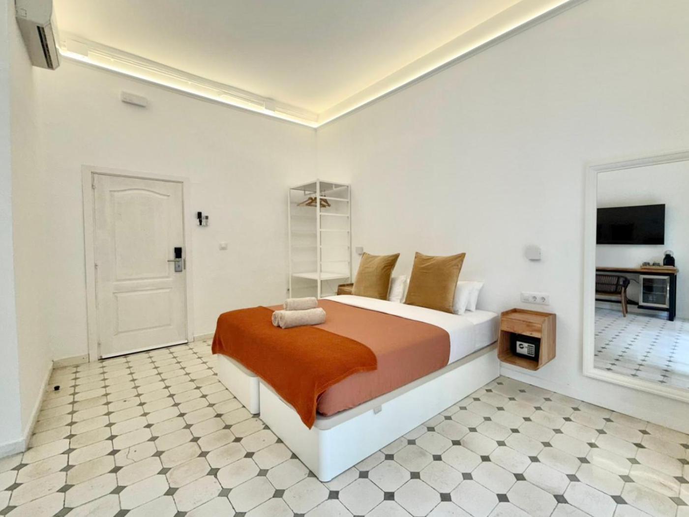 Large Double Room