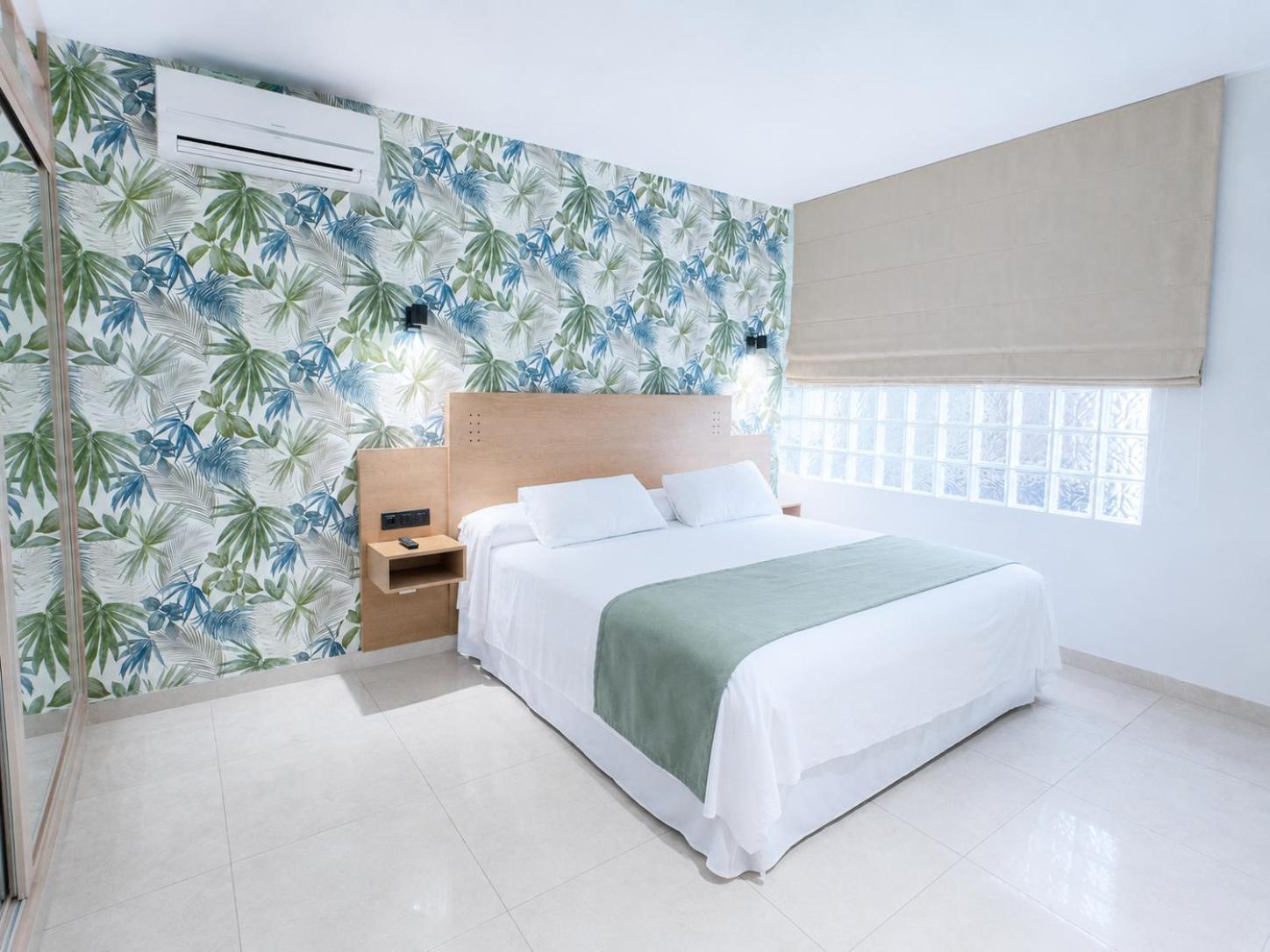 Suite Júnior com Varanda