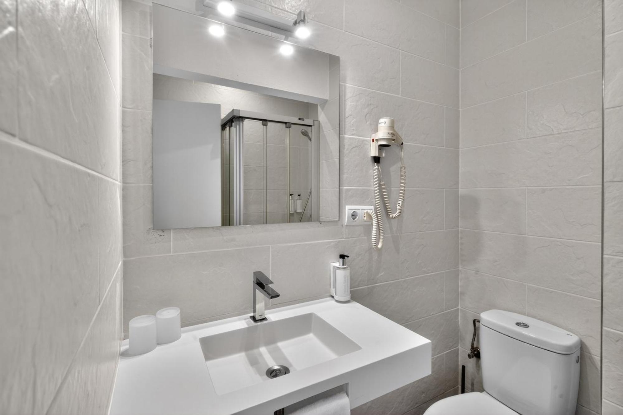 Economy Double or Twin Room