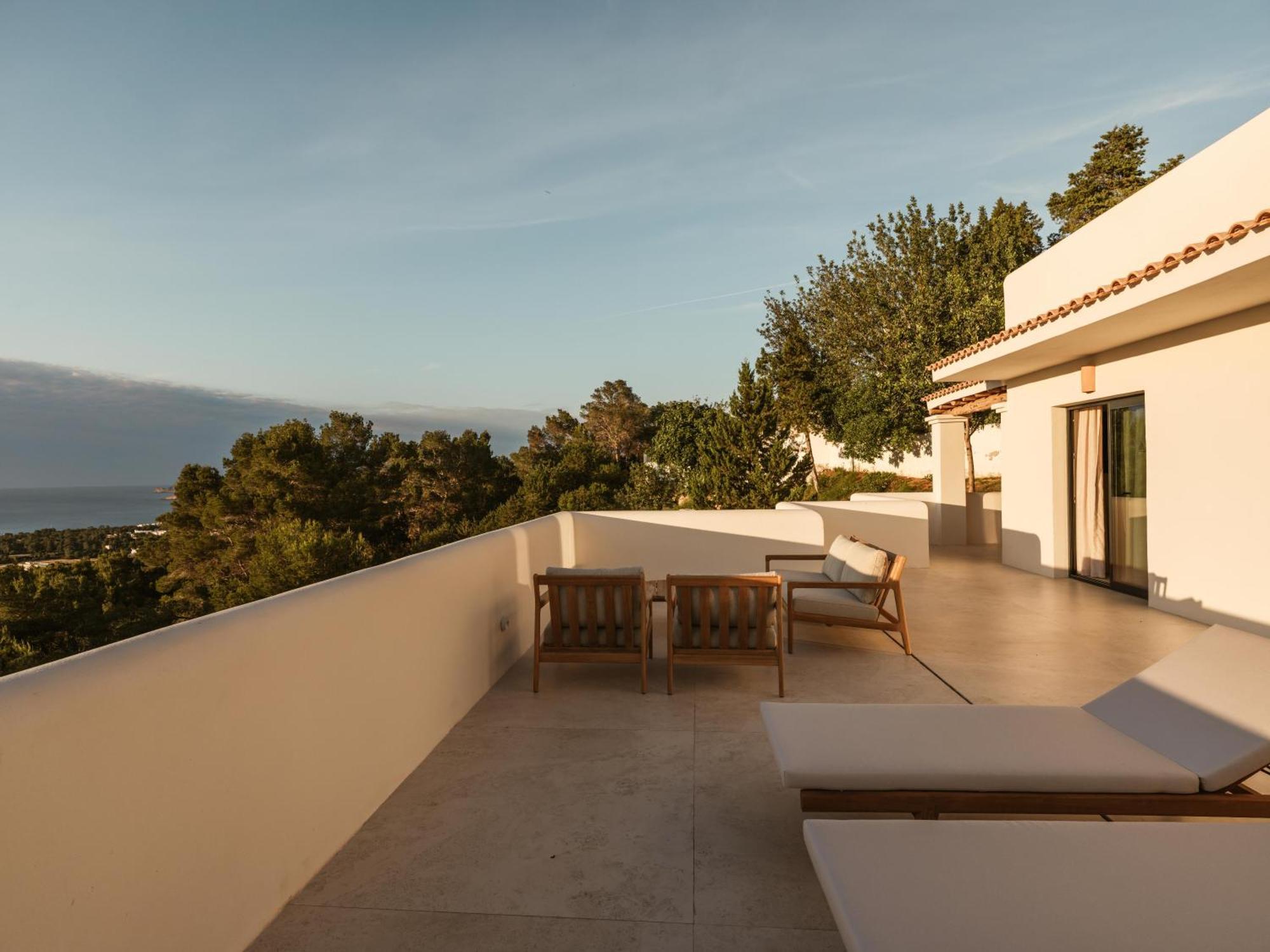 Grand Suite with Panoramic View