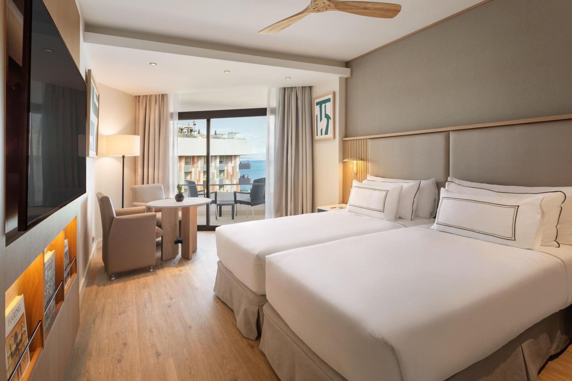 Deluxe Tweepersoonskamer met 1 of 2 Bedden en Uitzicht op Zee