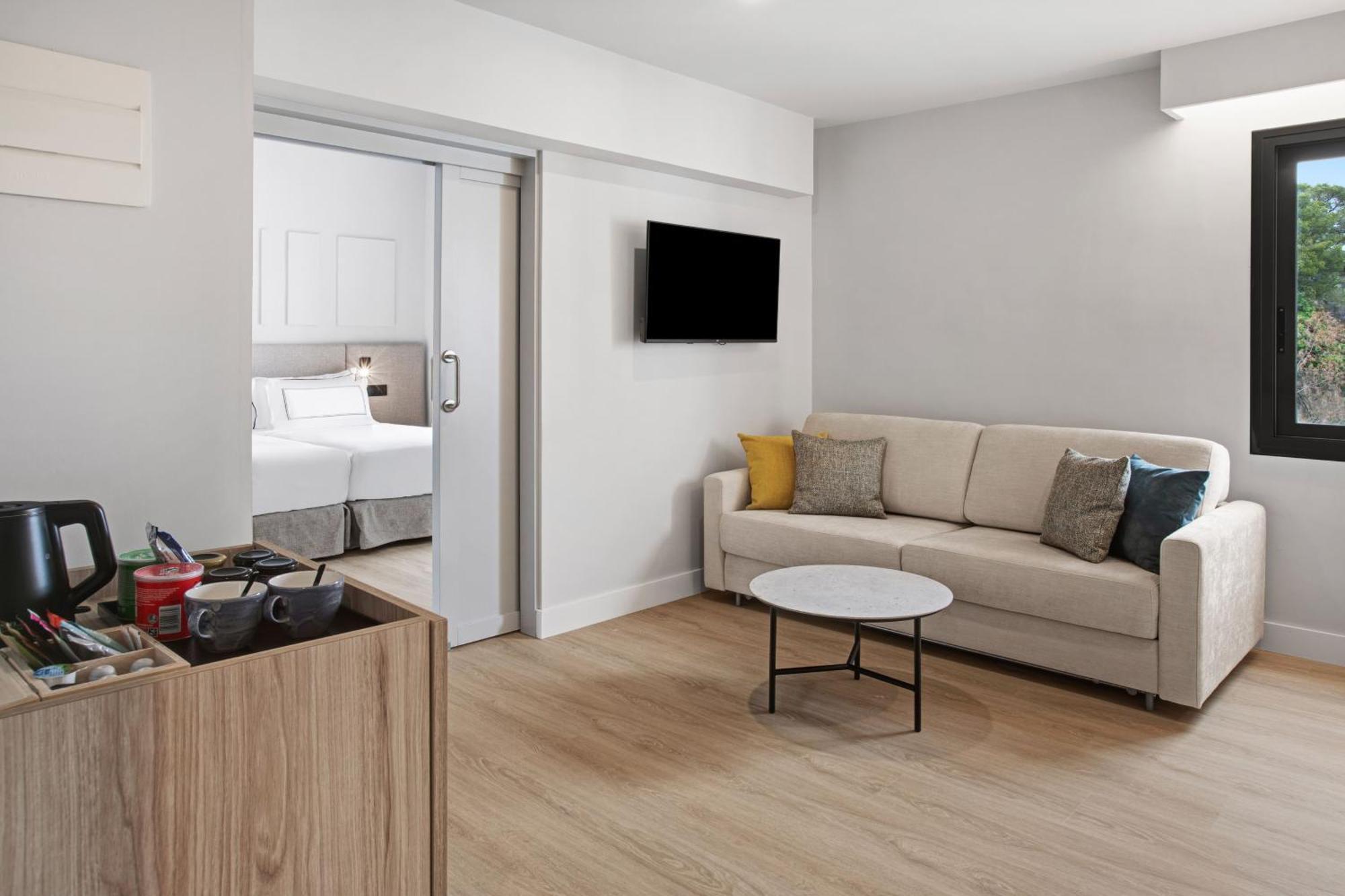 Family Melia Guestroom