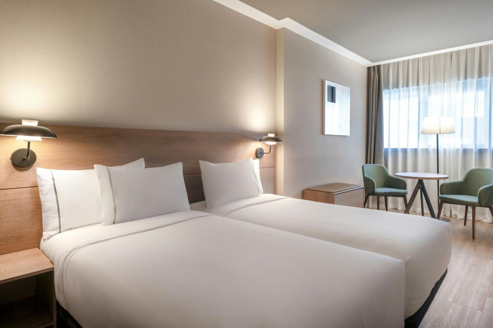 Standard Plus Twin Room