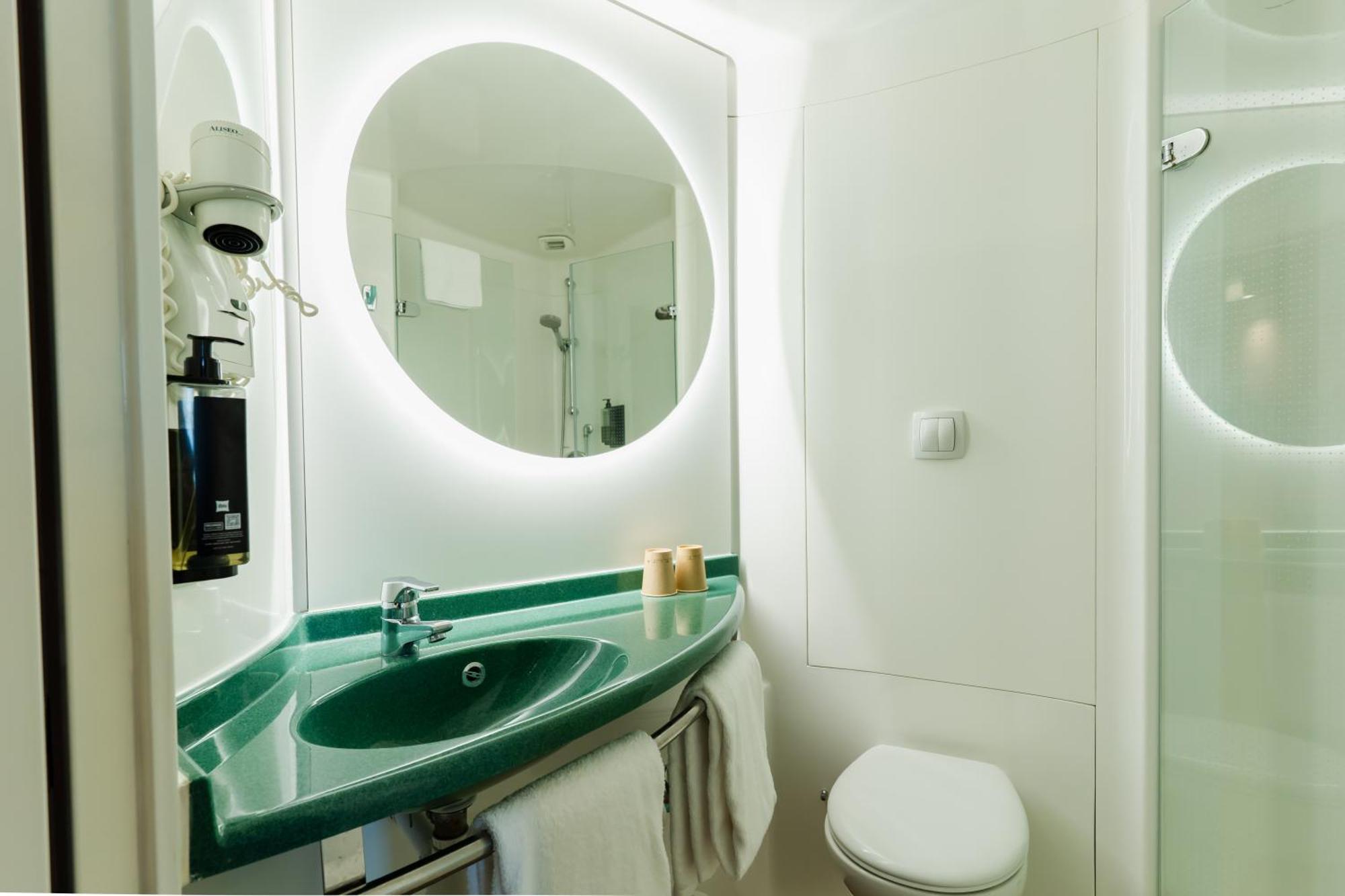 Standard Double Room - Non-Smoking