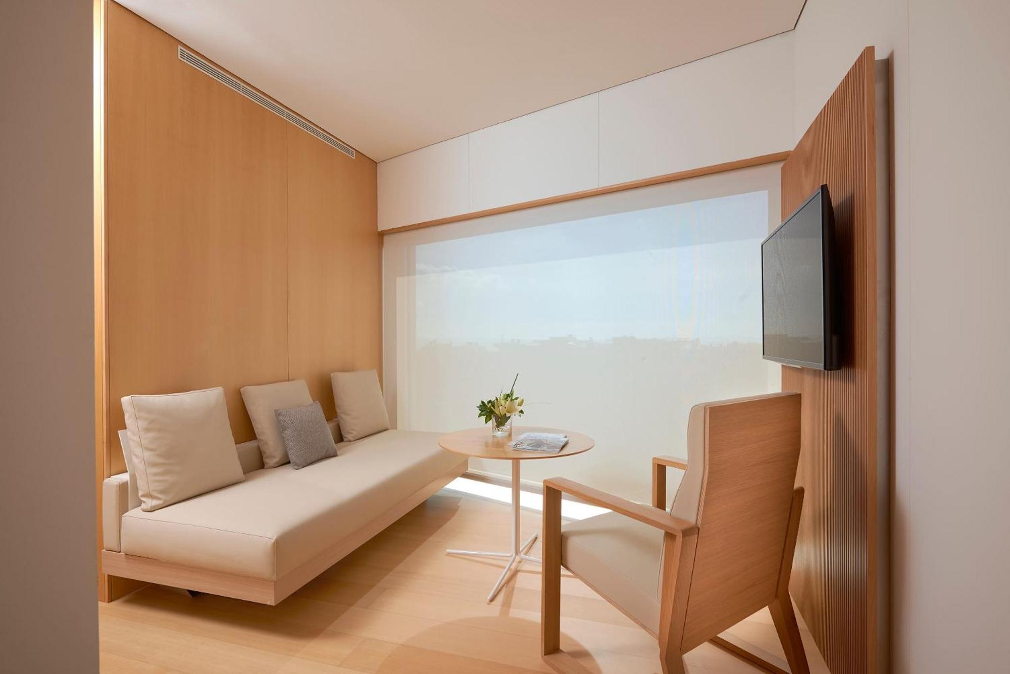 Junior Suite - The Level