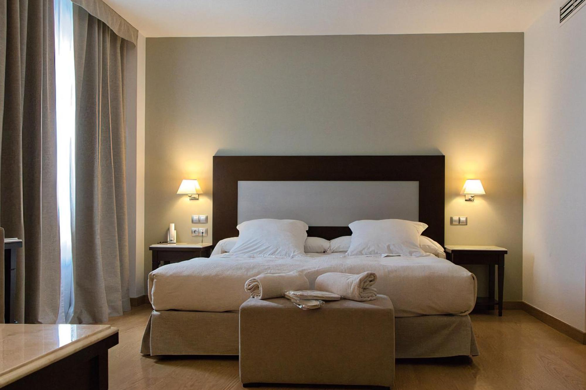 King Suite Spa Bath