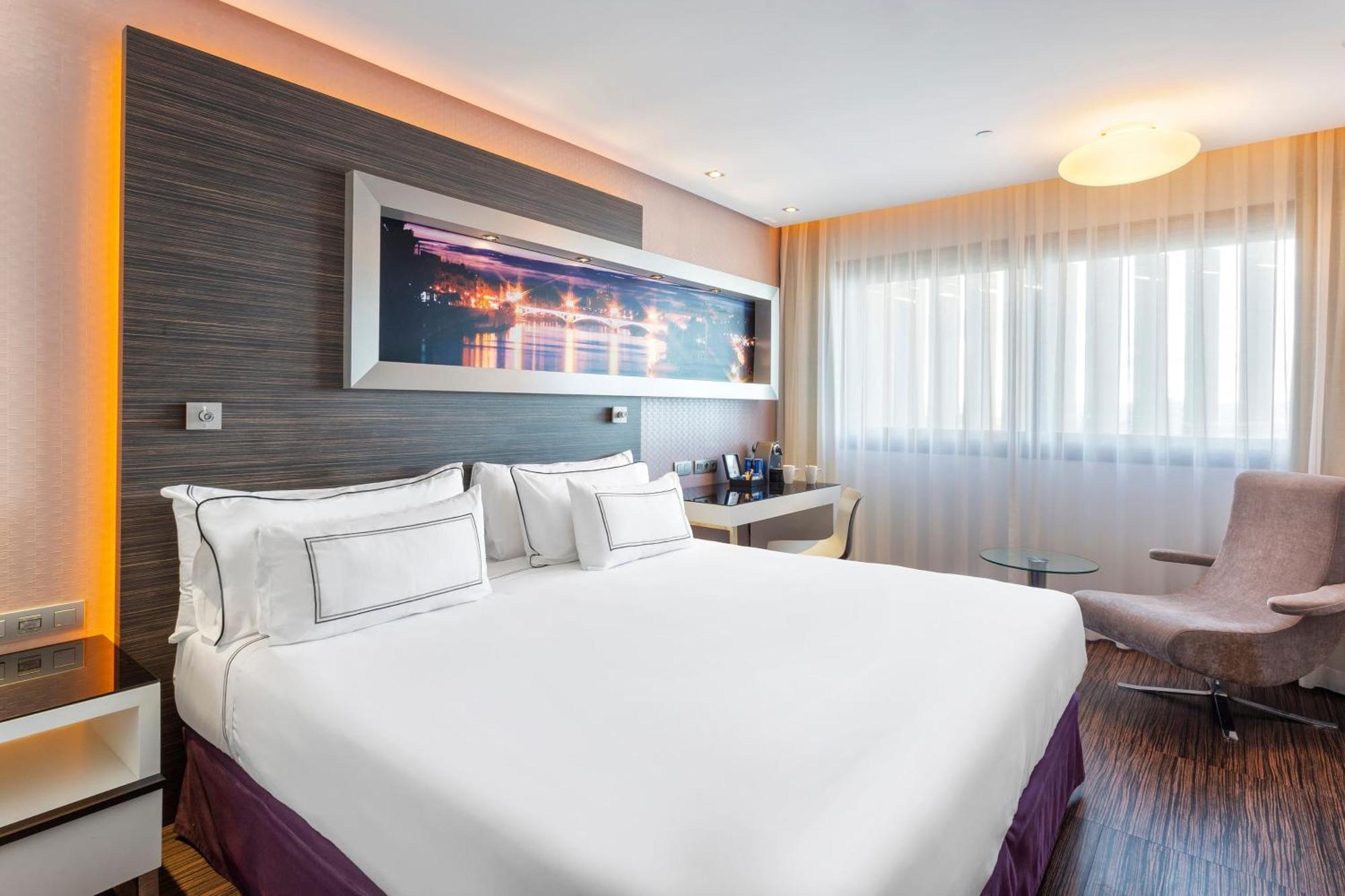 Premium Room