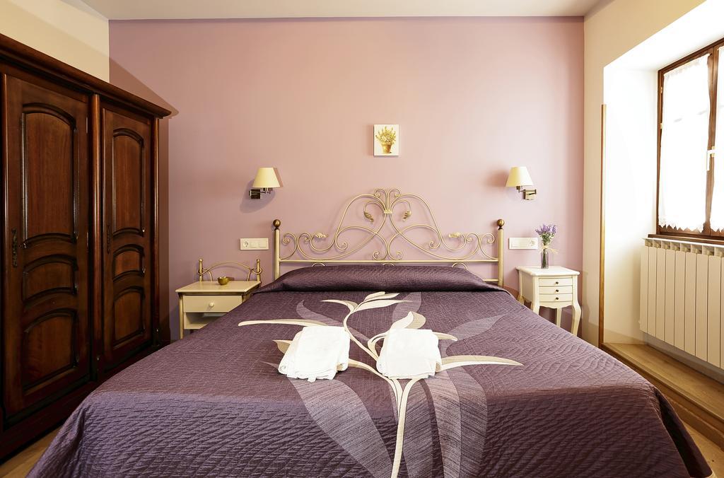 Double or Twin Room,205957876:JPEG