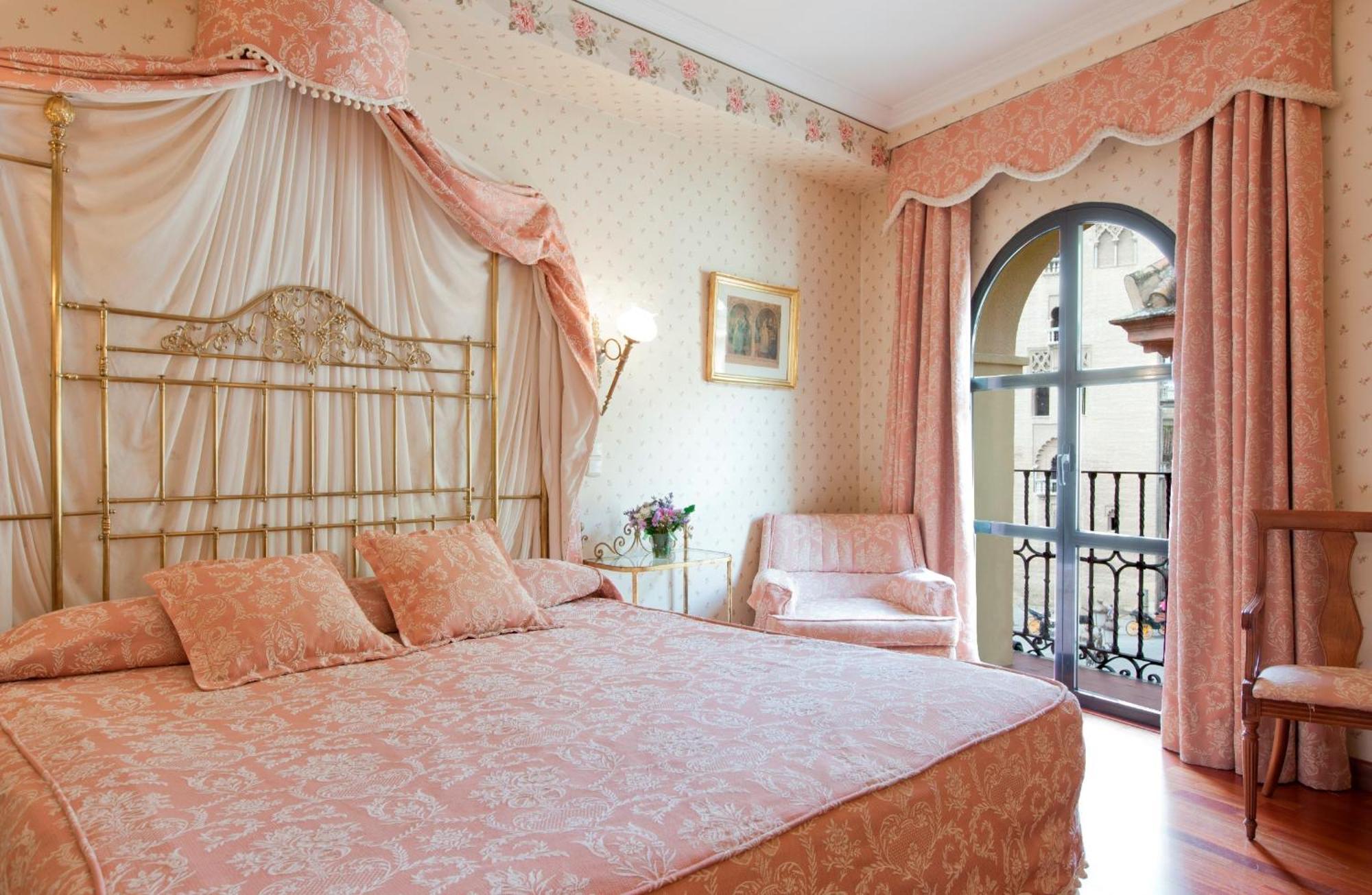 Superior Double/Twin Room