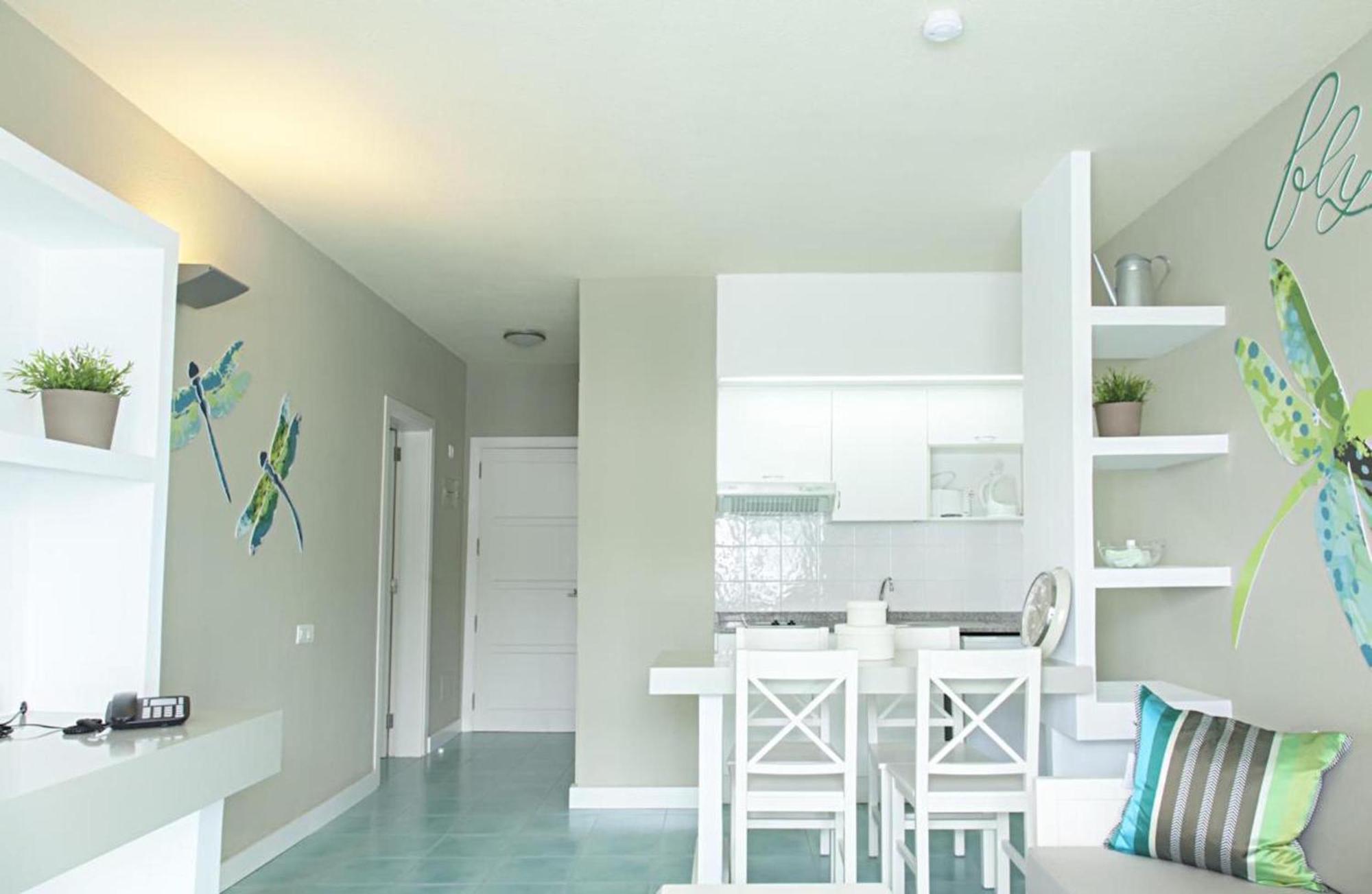 One-Bedroom Apartment,644207040:JPEG