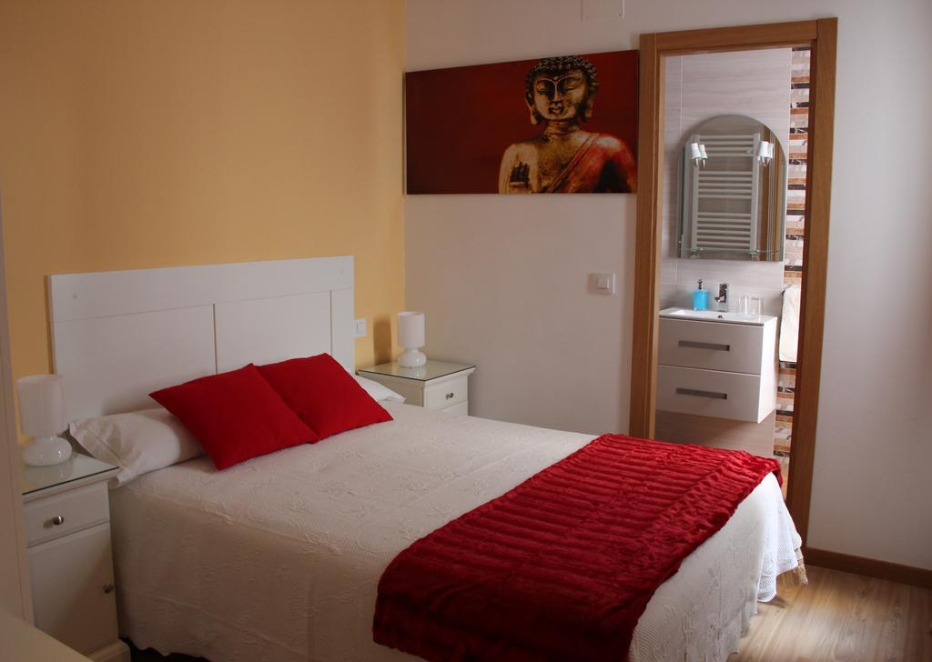 Small Double Room,212881334:JPEG