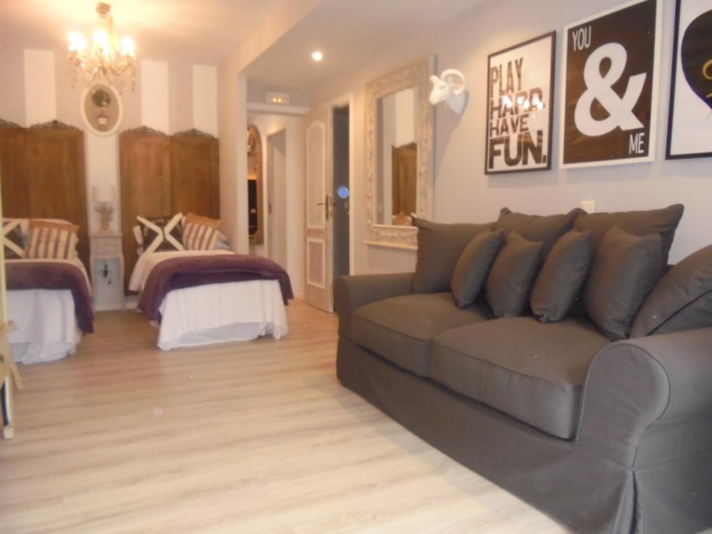 Family Room,632961033:JPEG