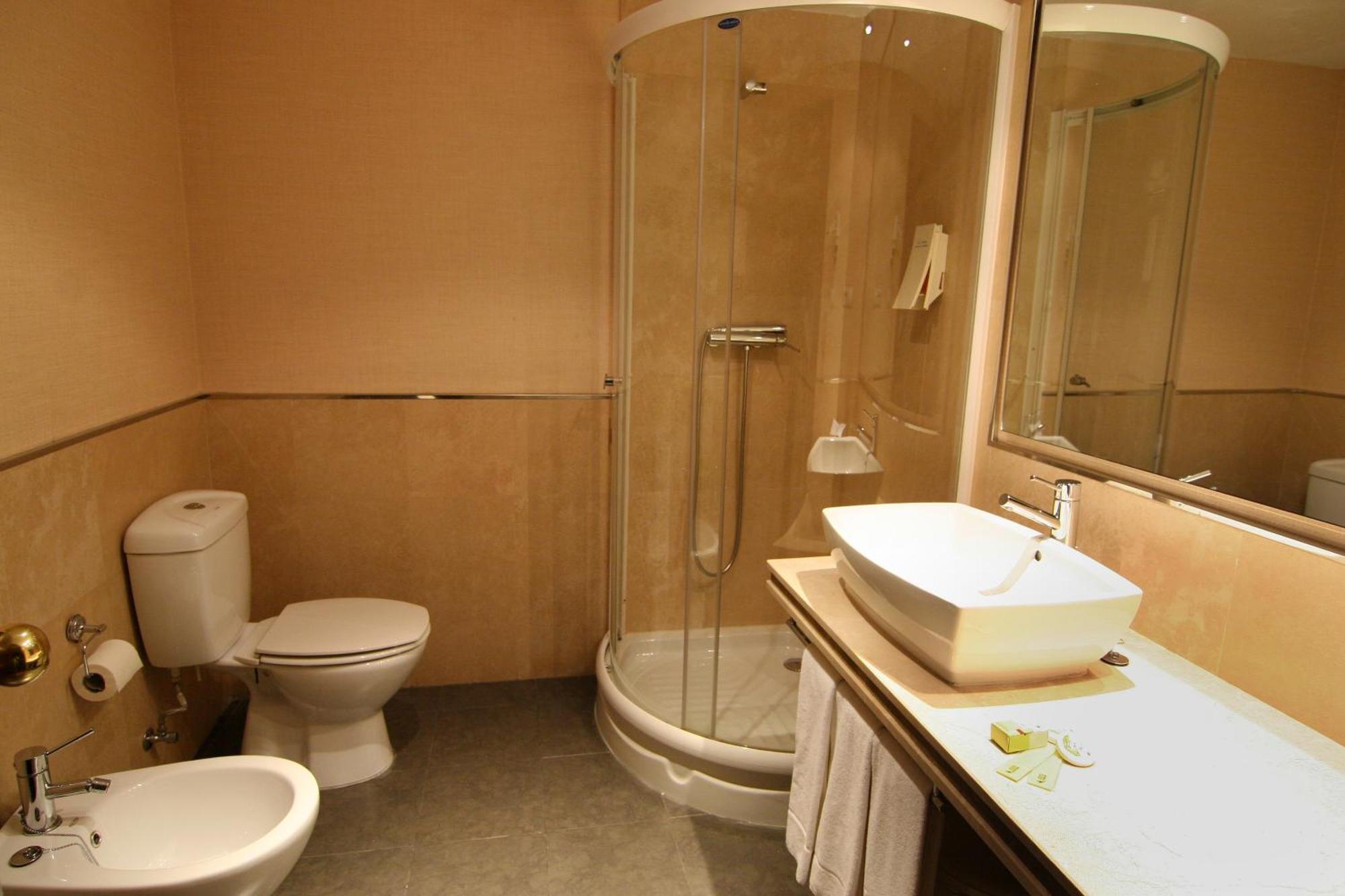 Double or Twin Room,317358973:JPEG