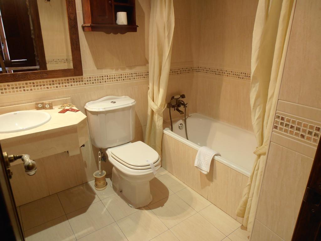 Habitación Doble con baño privado