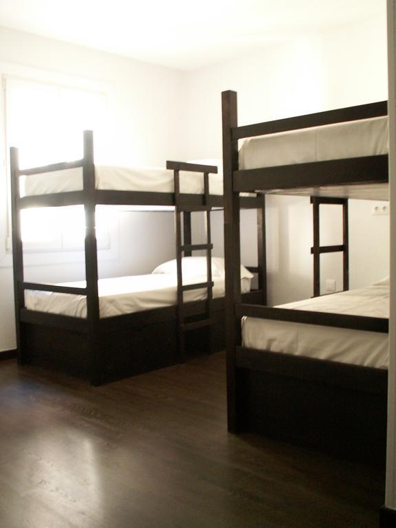 Bed in 4-Bed Mixed Dormitory Room
