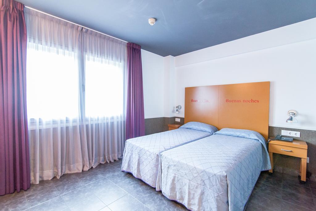 Double or Twin Room with Private Bathroom,239579301:JPEG