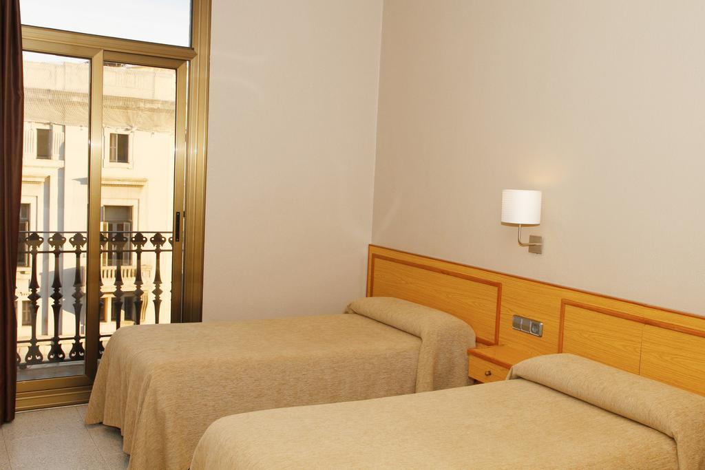Double or Twin Room Bathroom