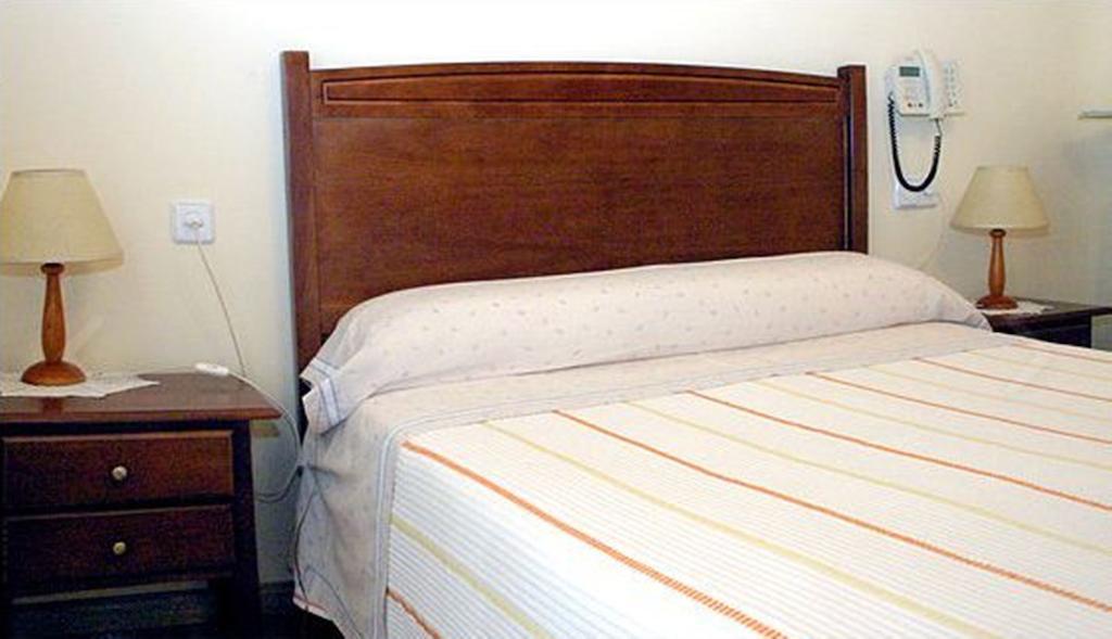 Chambre Double avec Lit d'Appoint