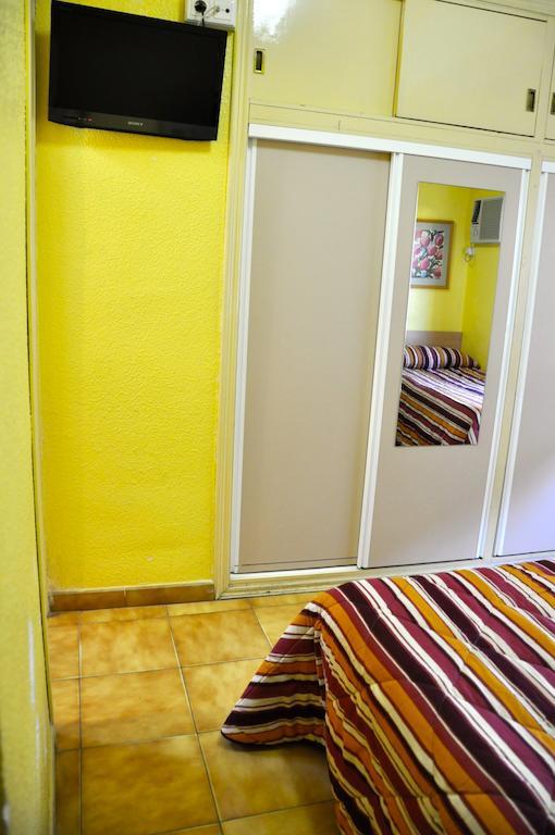 Doppel- oder Zweibettzimmer