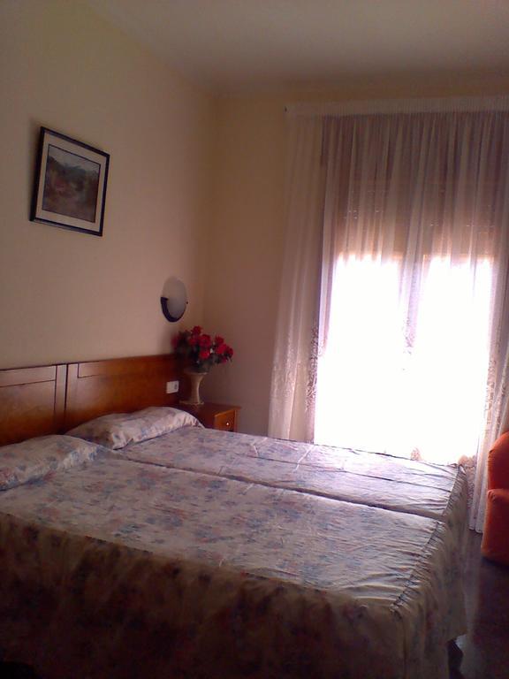 Single Room,1337500880:JPEG
