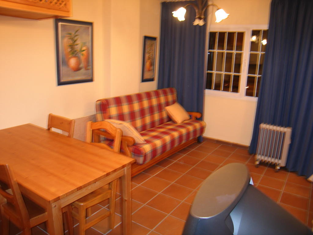Apartamento com 1 Quarto