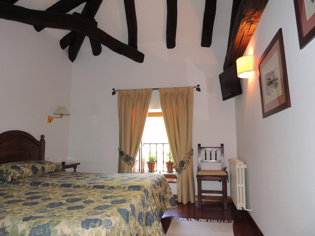 Double or Twin Room,250231741:JPEG