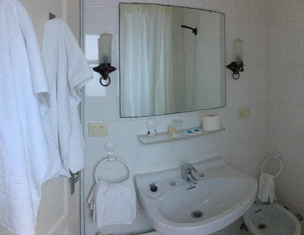 Quadruple Room,1263508597:JPEG