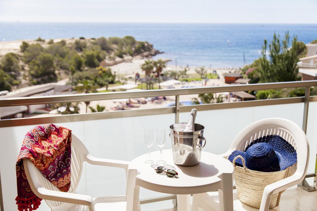 Chambre Double Supérieure - Vue sur Mer (1 Adulte + 1 Enfant)