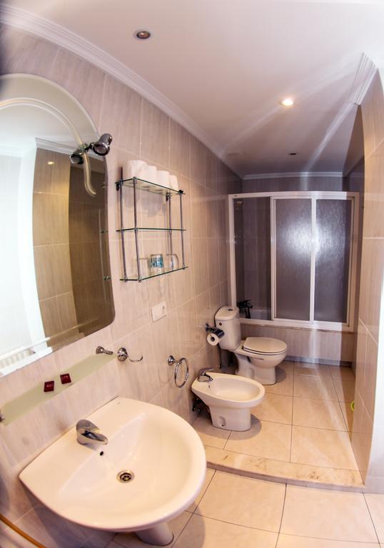 Habitación Estándar con baño compartido - 2 camas