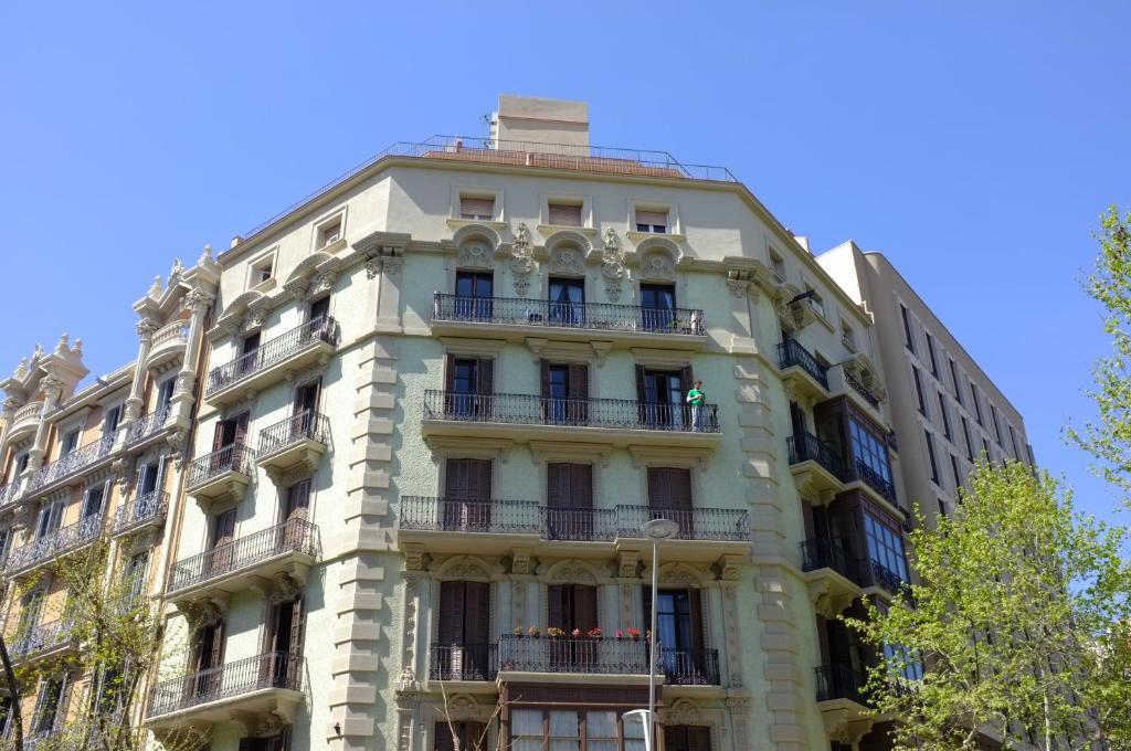 Δίκλινο Δωμάτιο - με 1 Διπλό ή 2 Μονά Κρεβάτια - με Μπαλκόνι