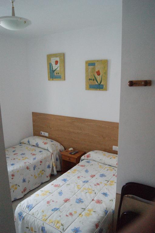 Twin Room,1123450476:JPEG