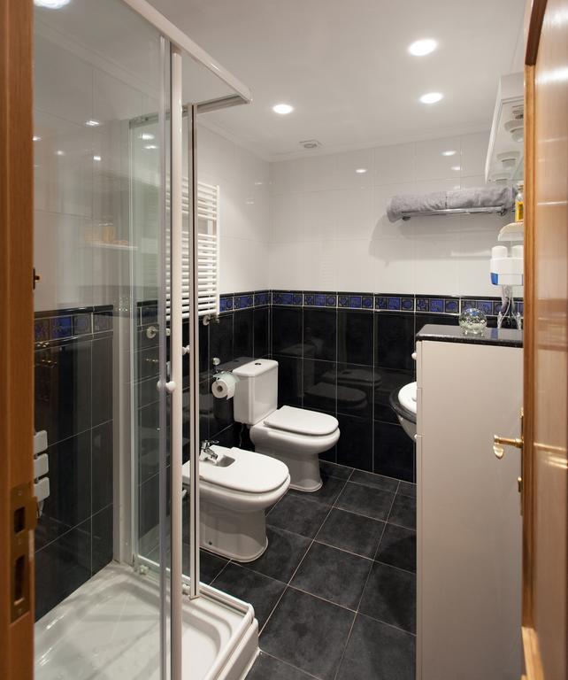 Habitación Estándar con baño compartido - 2 camas