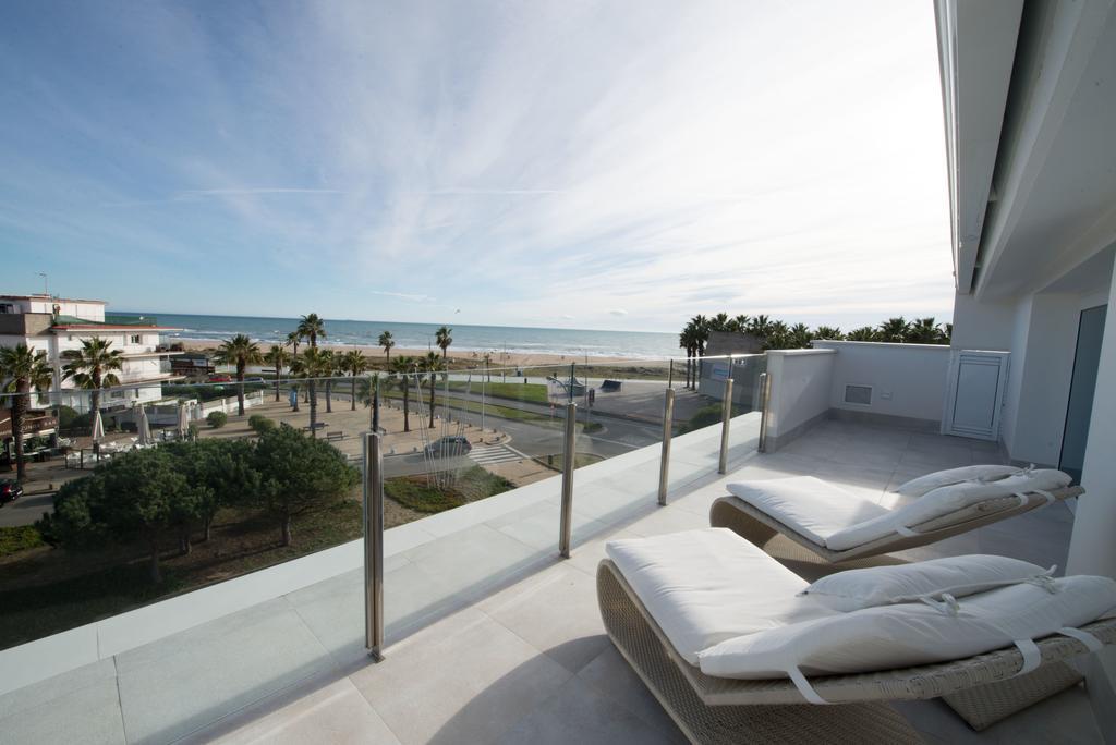Classic Duplex Apartment with Sea View