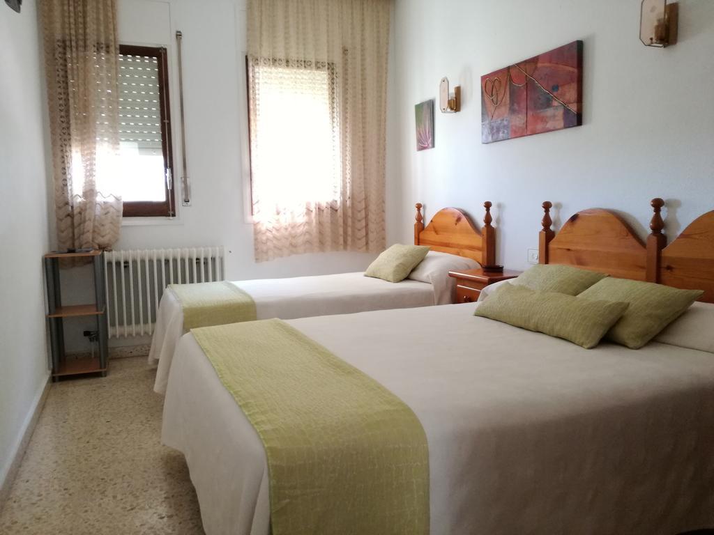 Tweepersoonskamer met 1 of 2 Bedden en een Extra Bed