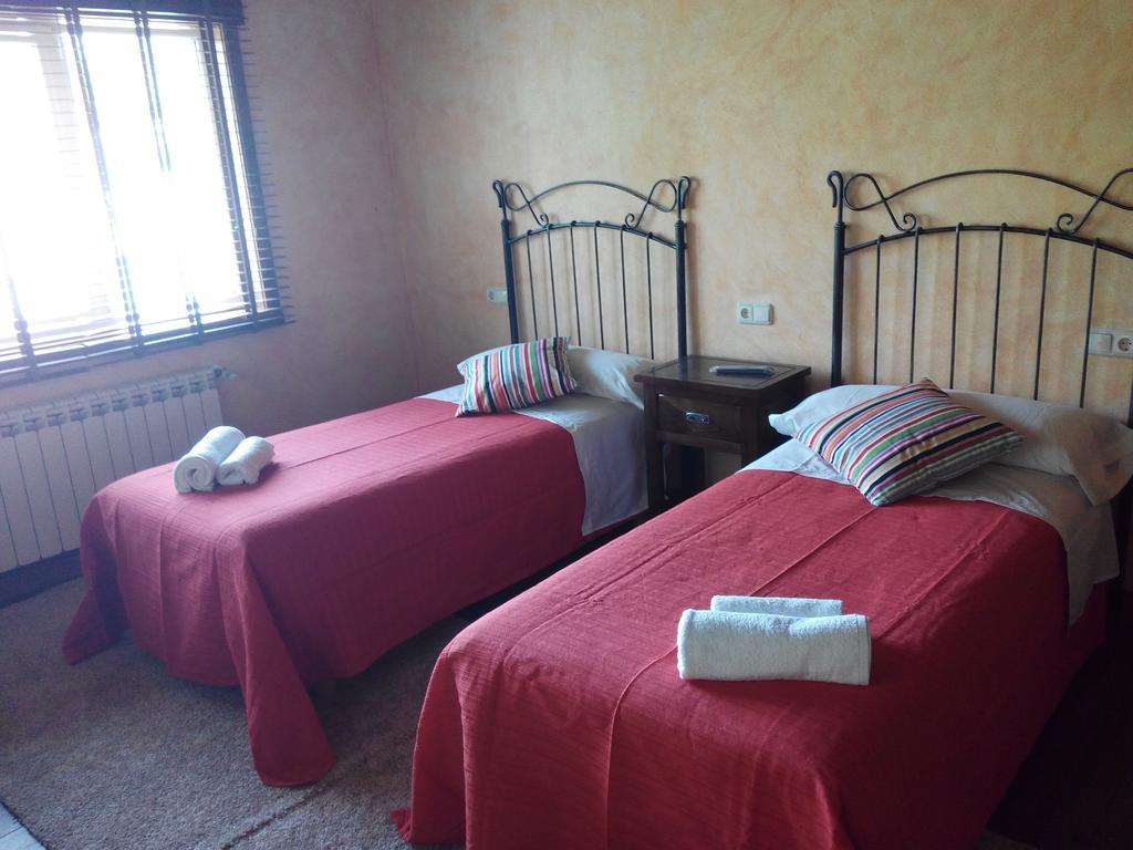 Habitación Doble Superior con 2 camas y baño privado