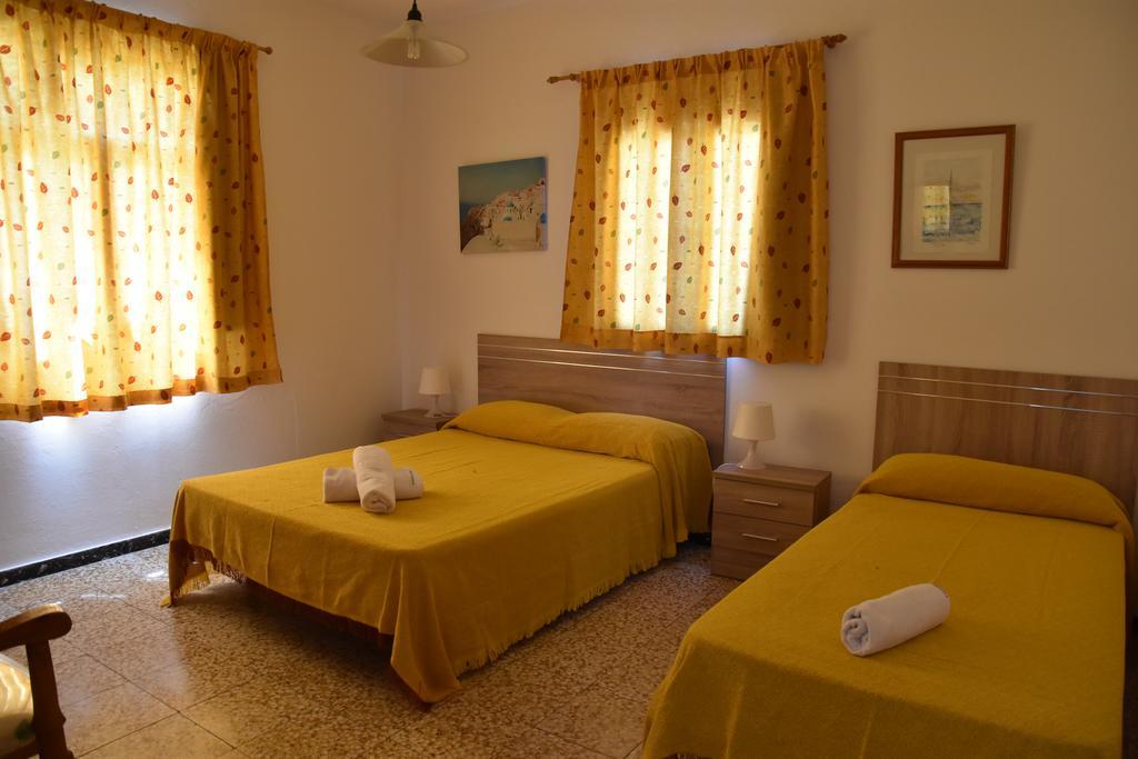 Dreibettzimmer mit Gemeinschaftsbad