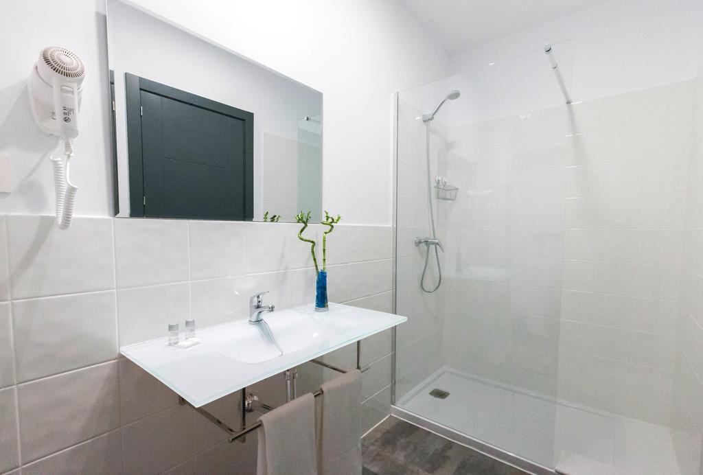 Quarto Twin Standard