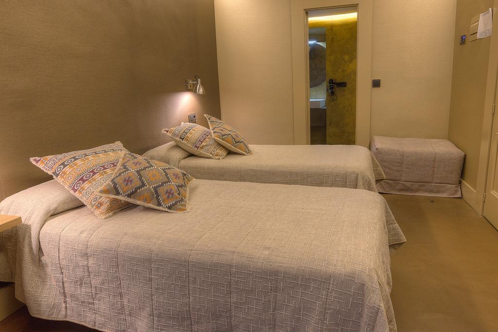 Habitación Doble con cama supletoria - 2 camas