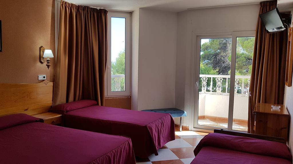 Vierbettzimmer mit Terrasse