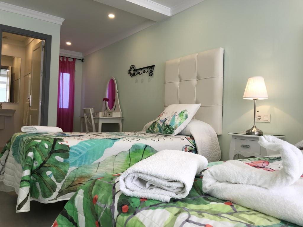 Twin Room with Bath