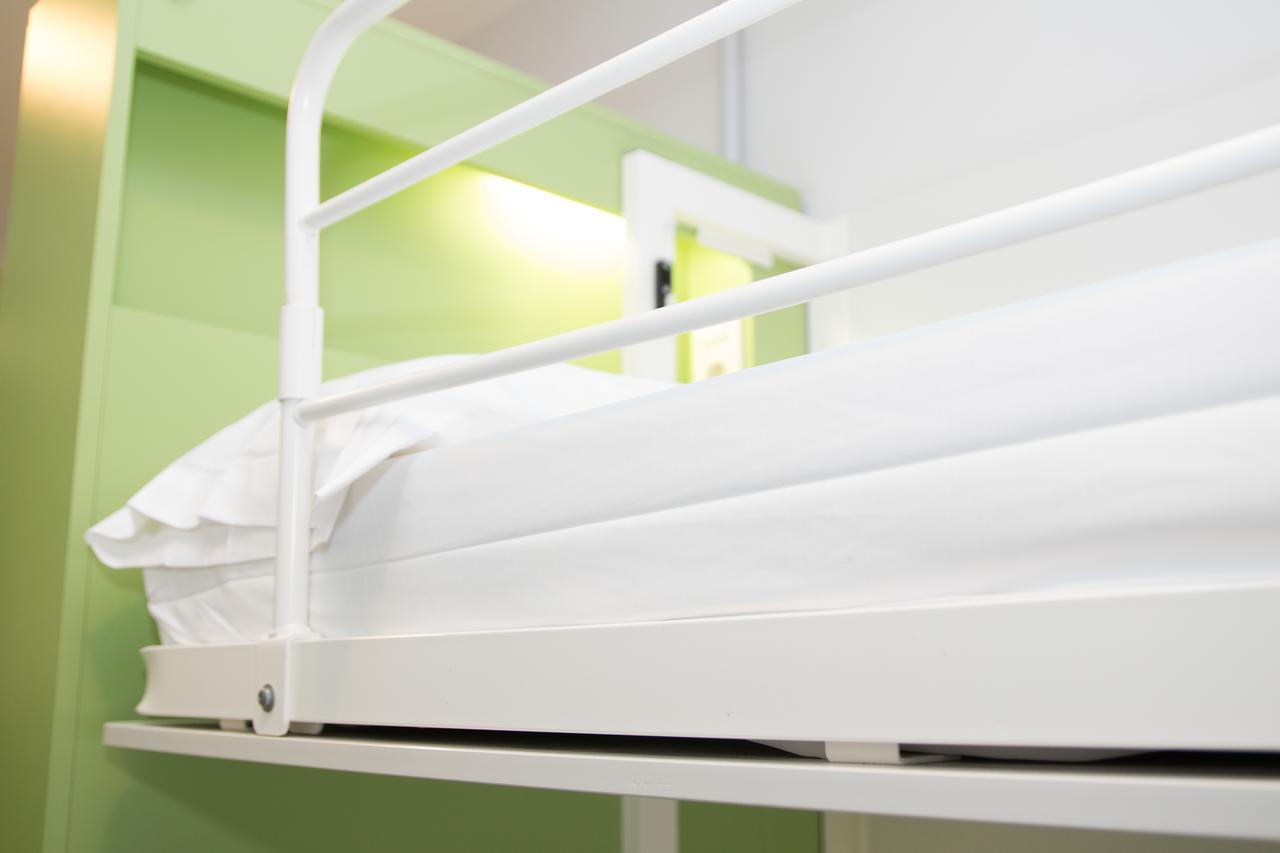 Bed 12-Bed Mixed Dormitory Room