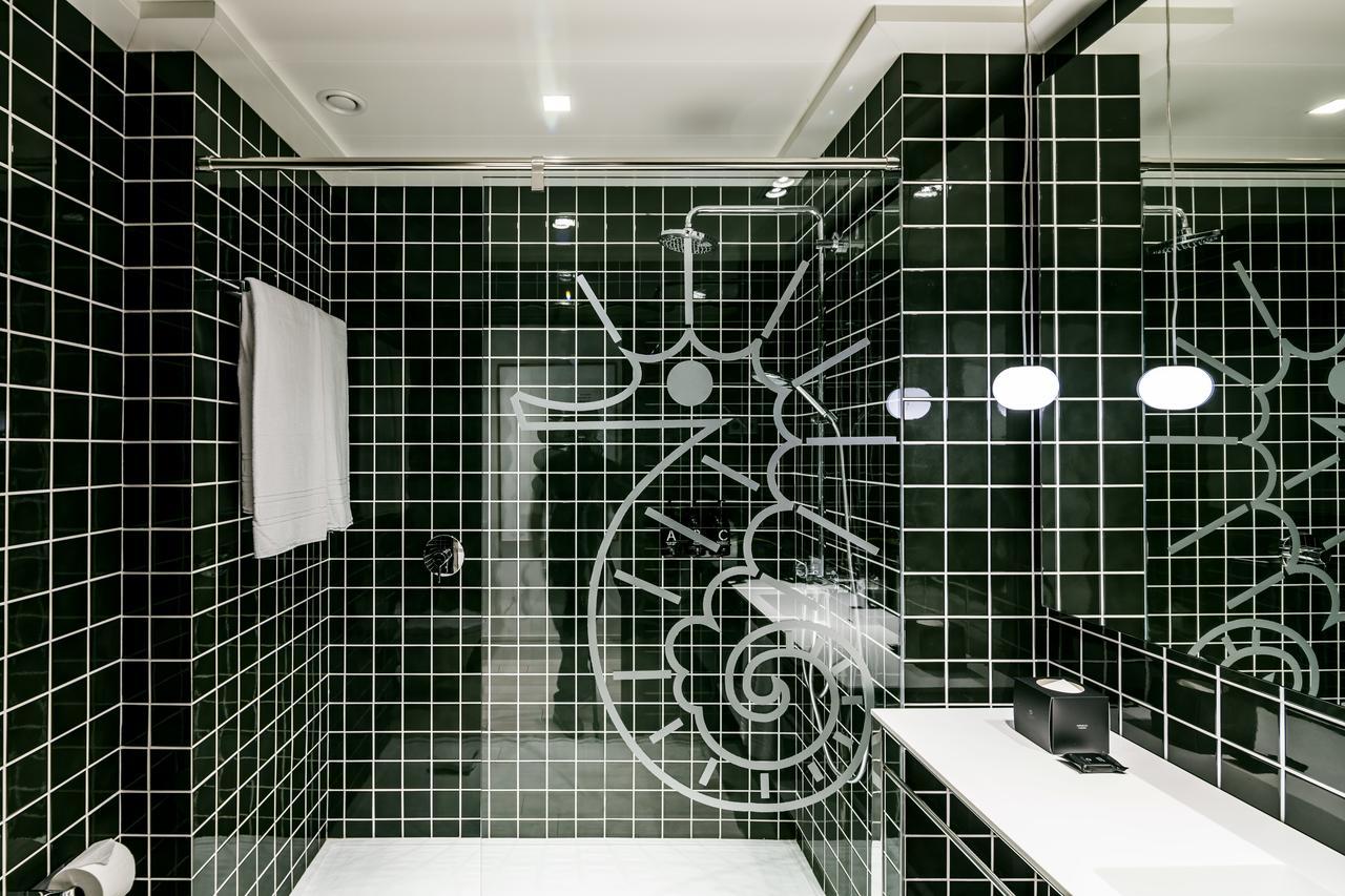 One-Bedroom Apartment (2 Adults)