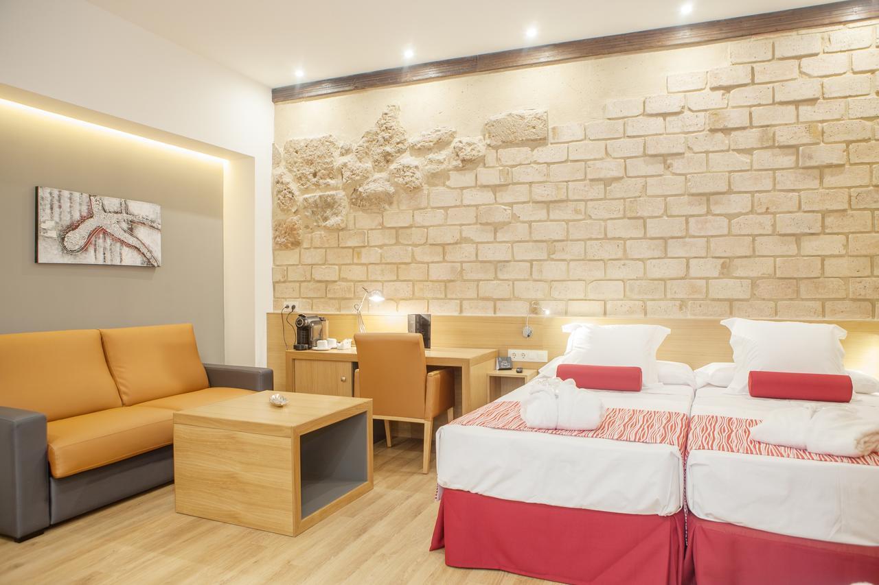 Comfort Triple Room